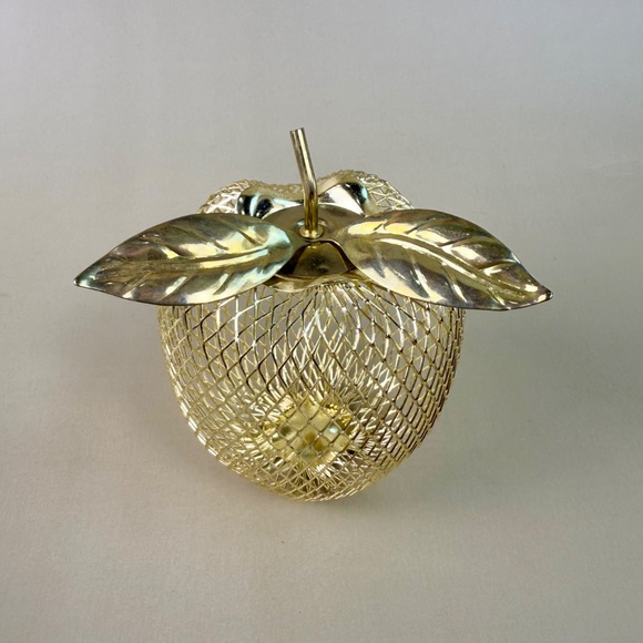 Vintage Gold Mesh Apple Figurine | Brass Look | 3.5" Decorative Accent - Picture 7 of 10